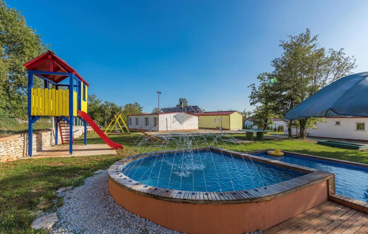 Holiday Park Village Jelovci Kringa Esterno foto