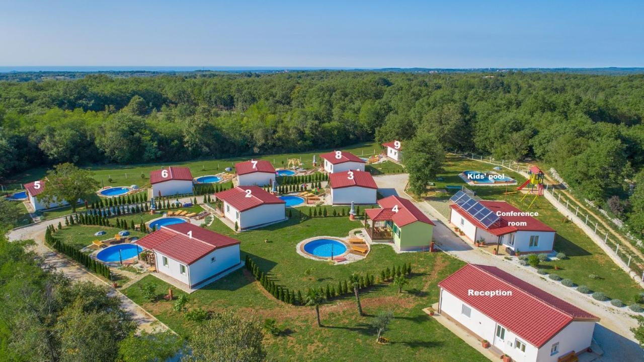 Holiday Park Village Jelovci Kringa Esterno foto